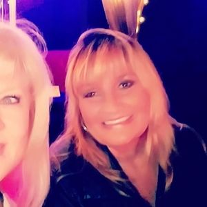 Meet your Posher, Loretta